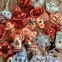 Weihnachtsanhänger im Scandinavian Look für Baum oder Geschenk: Wollfilz bestickt + gefüllt Bild 1