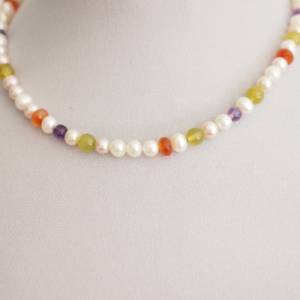 Halskette aus Perlen Serpentin Amethyst Carneol bunte Sommerkette Bild 4