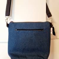 Damenhandtasche / Umhängetasche im Streifenlook aus Jeanshose genäht, Unikat, Upcycling-Tasche, 100 % Einzelstück Bild 2