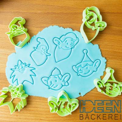 5er Set Weihnachtsmann & Co. KG Ausstechformen für Weihnachten, weiß - Kostenloser Versand