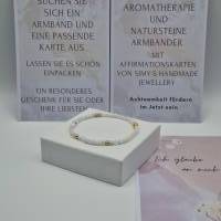 Minimalistisches Mondstein Armband gold mit Affirmationskarte für Erwachsene Bild 2