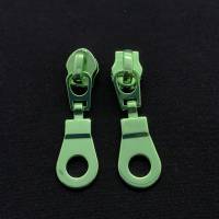 Zipper Circle-Intense Colors, breit, grün / Schieber für Reißverschlüsse mit Spiralraupe Bild 2