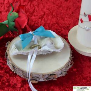 Elegante Austernmuschel-Ringschale (weiß) mit stilvollen türkis-weißen Satinbändern - Perfekte Aufbewahrung für Eheringe Bild 5