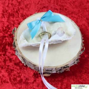 Elegante Austernmuschel-Ringschale (weiß) mit stilvollen türkis-weißen Satinbändern - Perfekte Aufbewahrung für Eheringe Bild 6
