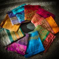 10 x Schmucksäckchen aus indischen Sari-Stoffen Bild 1