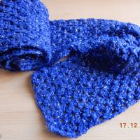 Blauer schicker hand gehäkelter Schal aus Chenille, Bild 1