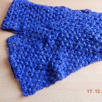Blauer schicker hand gehäkelter Schal aus Chenille, Bild 6
