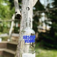 Windlicht aus Absolut Standard Vodka Flasche - mit Bild der schwedischen Brennerei als Aufdruck  - besonderes Unikat Bild 3