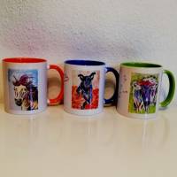 3 Kunst - Tassen im Set: Pferd, Hund, Kuh. Mit Sprüchen.  Malerei Kunst, Mug Becher 325 ml, Keramik Bild 2