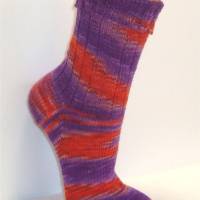 handgestrickte Socken, Strümpfe Gr. 38/39, Damensocken in lila, flieder und orange, Einzelpaar Bild 5