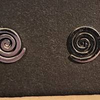 Ohrstecker aus Edelstahl in der Form einer Spirale Bild 2