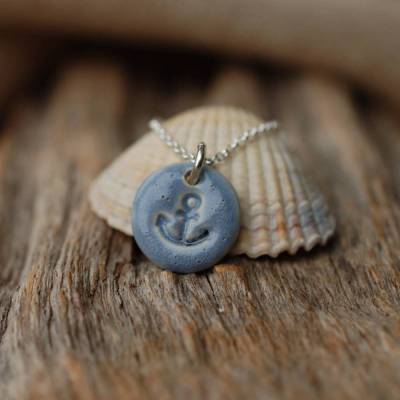Silberkette mit Keramik-Anker in Hellblau - maritimes Weihnachtsgeschenk