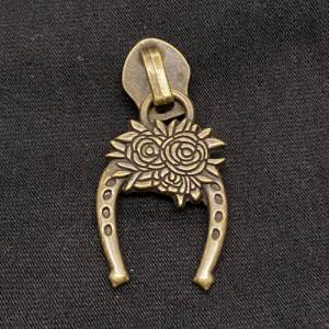 Zipper Hufeisen, breit, bronze / Schieber für Reißverschlüsse mit Spiralraupe Bild 1