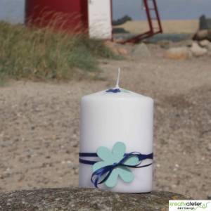 weiße, maritime Kerze mit großer Holzblume und blauem Satinbändchen, Maritimes Geschenk, Nautic Art, Urlaubsgeschenk Bild 4