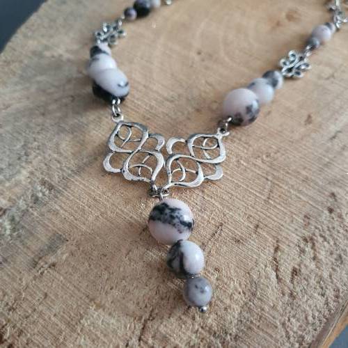 Keltischer Halskette mit Zebra Jaspis Perlen & Keltischen Knoten/  Keltische Thread Kette/  Perlenkette