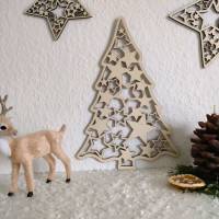 Weihnachtsbaum mit Sternmuster aus Holz Bild 1