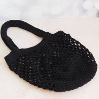 schwarze Häkeltasche Einkaufstasche Einkaufsnetz aus hochwertiger Baumwolle mit Schulterriemen von Hand gehäkelt Bild 3