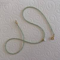 Peridotkette mit Perlenanhänger, grüne Edelsteinkette mit Zuchtperle, Geschenk Frau, Brautschmuck, Handarbeit aus Bayern Bild 3