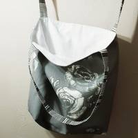 graue Stofftasche mit Rosen und Streifen und einer kleinen Innentasche, Unikat, Geschenk Bild 4