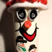 Dekofigur SCHNEEMANNWICHTEL Weihnachtswichtel witzige Upcyclingfigur aus Weinflasche m. handgestricktem Mützchen Bild 2