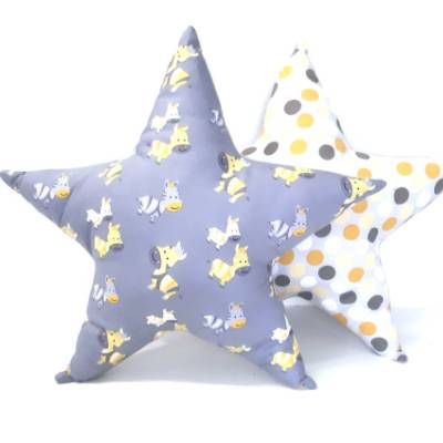 Kuschelkissen in Sternform 2-er Set mit Zebras und Punkte, Sternkissen