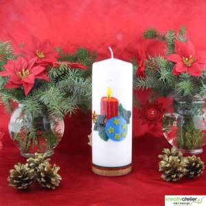 Handgefertigte weiße Weihnachtskerze mit Motiv Kerze und Weihnachtsschmuck, Heimdekoration Weihnachten Bild 4