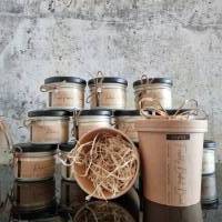 Handgegossene Sojawachskerzen mit Holz-Docht und Geschenkbox - 10 Düfte - 150g - Vegan Bild 5