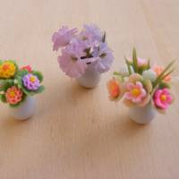 Miniaturen Puppenhaus Porzellanvase mit Blumen Bild 1