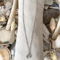 Halskette „Welle“ silber - Silberfarbene Halskette 45 cm aus Edelstahl mit Anhänger „Welle“ aus Edelstahl Bild 2