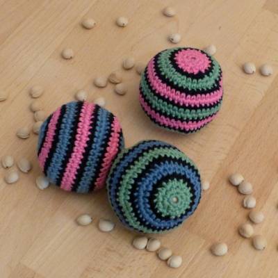 3 gehäkelte Jonglierbälle aus Biobaumwolle in pink-blau-grün-schwarz, Handarbeit 