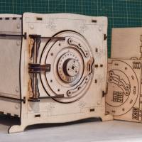 Tresor aus Holz, STEM Projekt gelasertes Spielzeug Detektiv DIY Bausatz Sparschwein Mechanik Bild 2