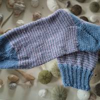 Socken handgestrickt mit kleinen Ringeln, Größe 38/39, Wollsocken, jeansblau und mauve Bild 4