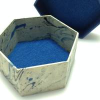 Box mit Stülpdeckel 6-eckig mit marmoriertem Papier Bild 2