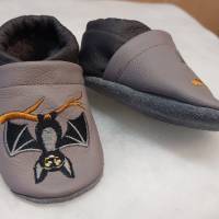 Krabbelschuhe Lauflernschuhe Schuhe Baby Kinder Fledermaus  Leder Handmad personalisiert Bild 3