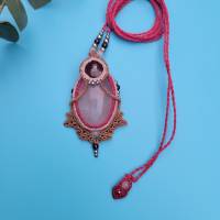 Makramee-Halskette mit Rosenquarz und Granat Bild 2