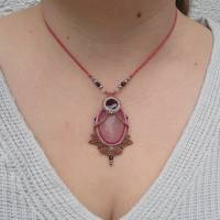 Makramee-Halskette mit Rosenquarz und Granat Bild 6