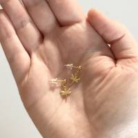 Tiny Dragonfly - Goldfarbene Ohrstecker aus Edelstahl mit zarten Libellen Bild 4