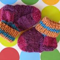 BabySöckchen - Neugeborenen-Socken lila/blau Bild 1