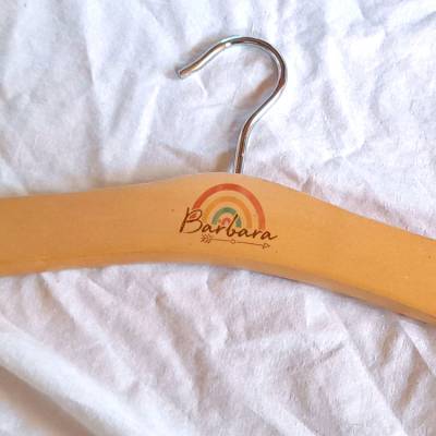 Kleiderhaken personalisierbar Holz Pfeil