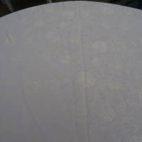 Runde Tischdecke mit-im Stoff-gewebten-Rosendekor. 155 cm  Durchmesser Bild 4
