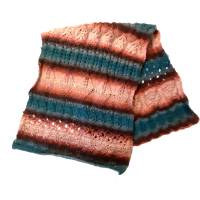 Kuschelweicher Schal mit Farbverlauf und Ajour Muster Bild 3