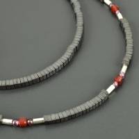 Zarte Halskette mit Hämatit, Karneol, Granat und 925er Silber, eckige Edelsteinkette, minimalistisch dezent grau mit rot Bild 1