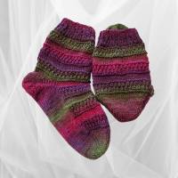 Handgestrickte Socken mit einem wundervollen Verlaufsgarn, in rot,grün und violett gestrickt,Größe 40-42 Bild 5