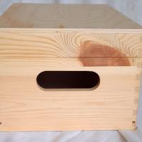 Erinnerungsbox aus Holz im Design Pfeil Bild 4