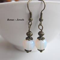 Glas Ohrhänger Opalglas Perlen rund milchig weiß bronzefarben Glasohrringe Ohrringe Bild 1