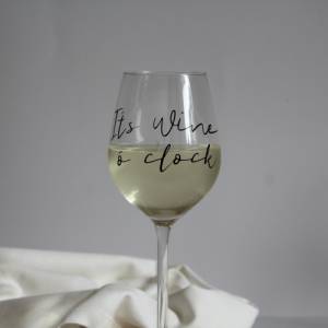 Weinglas | It's wine ó clock | Geschenkidee | Geschenk Geburtstag | Weihnachtsgeschenk Mutter | Weihnachtsgeschenk F Bild 2