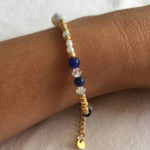Edelstein Armband mit hellblauem Chalcedon, blauen Sodalith und Süßwasserperlen goldenen Miyuki Perlen als Geschenk Freu Bild 6