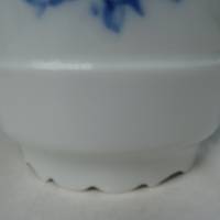 Wunderschöne Kanne/Karaffe aus Porzellan mit blauem Rosenbouquet. Rosenthal  "Madeleine". Füllmenge: 800ml Bild 4