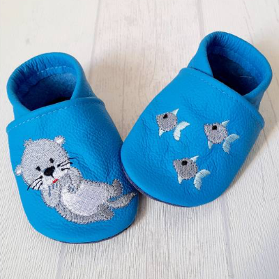 Krabbelpuschen, Lederpuschen in 18/19, Geschenk zur Geburt, Geschenk zum Kitastart, mit Fischotter