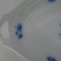 Servierschale mit Handhaben und edlem Dekor in Blau. Rosenthal "Madeleine". Bild 2